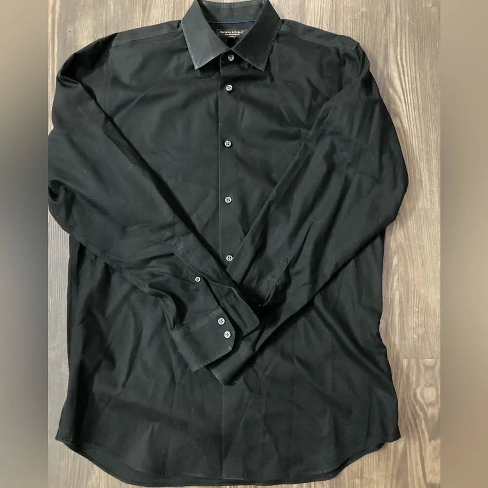 Banana Republic Non Iron Slim Fit Large Button Down Shirt‎